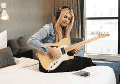 play-guitar-online2.png